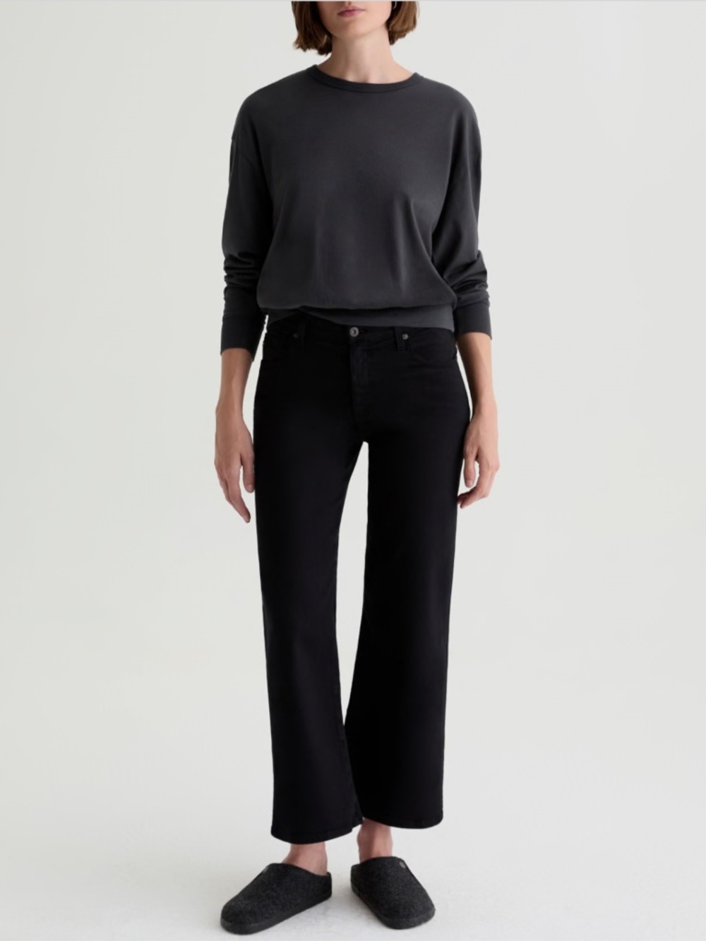 AG "Saige" Wide Leg Crop in Black, Sz 28